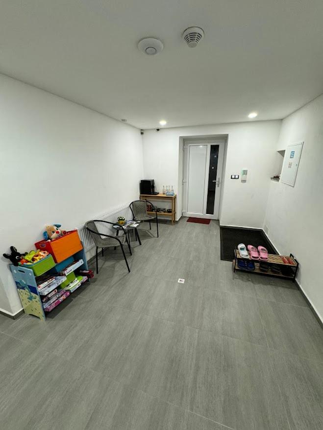 Apartmany Krenov Bernsdorf エクステリア 写真